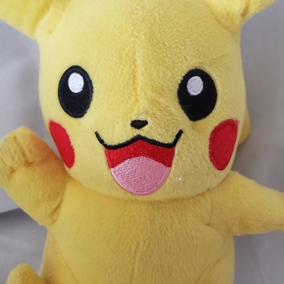 Pokemon Pikachu Stuffed Animal Plush Toy Tomy 8-Inch Year 2017 Yellow Brown - Picture 4 of 10